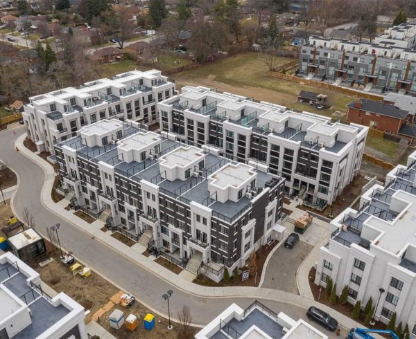 the-reserve-east-mineola-mississauga-cawthra-townhouses the-reserve-east-mineola-mississauga-cawthra-townhouses